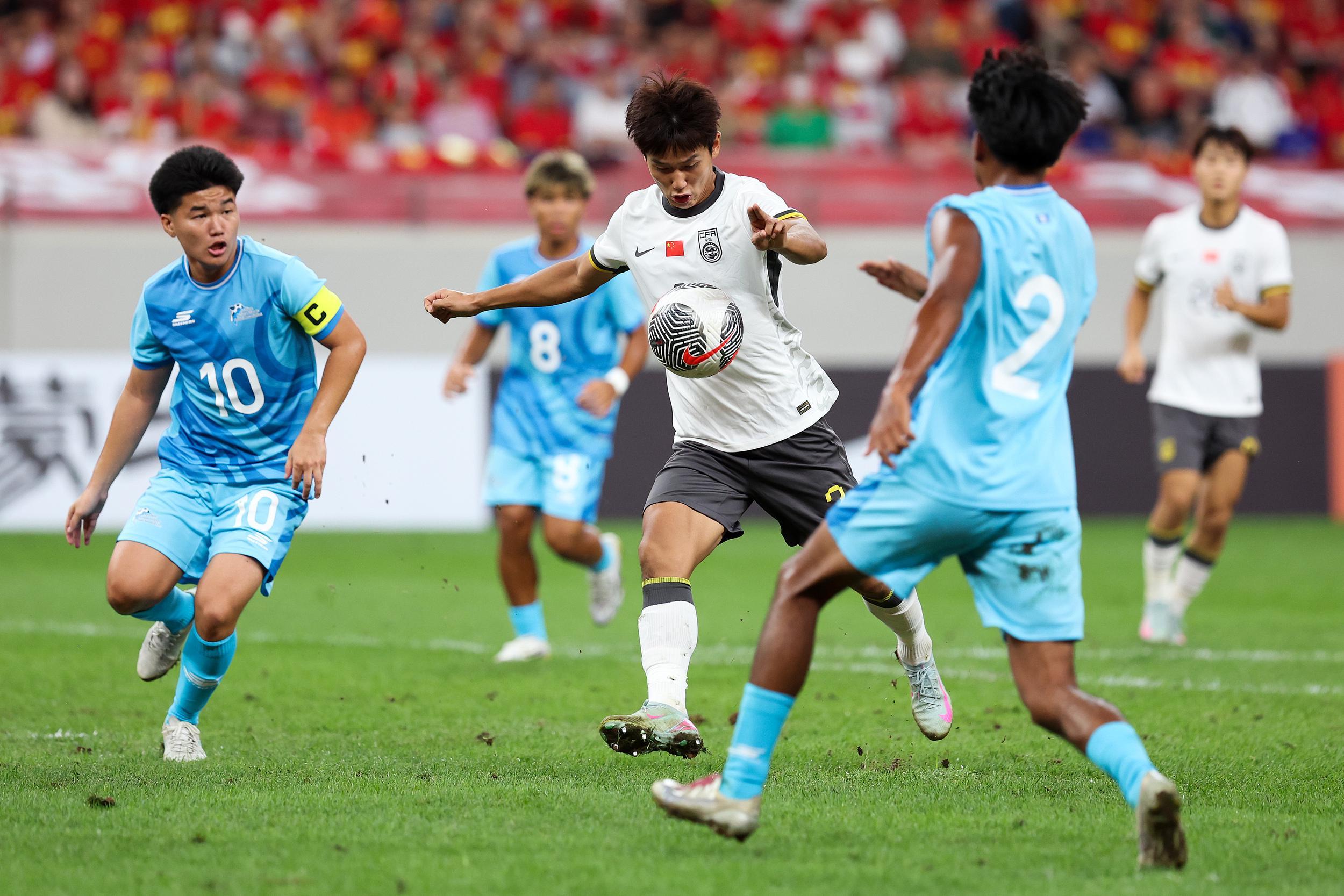 开云体育APP-朱艺谈向余望：把握机会能力有待提高，部分技术处理不够冷静